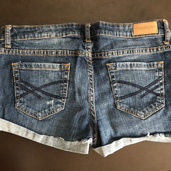 Aeropostale Shorty Shorts Size 2 - Picture 2 of 3